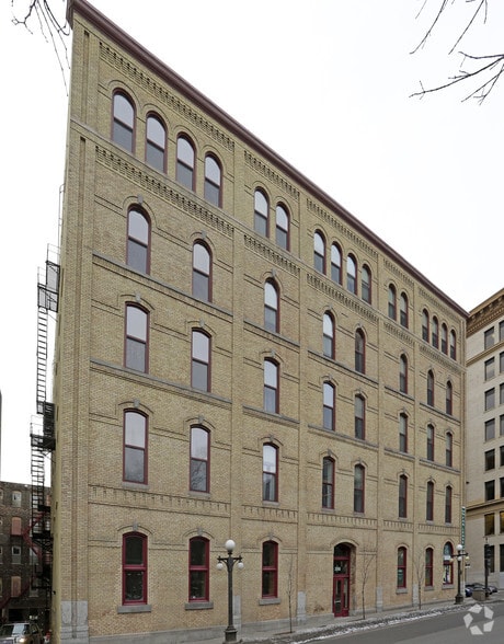 350 Sibley St, Saint Paul, MN for lease - Building Photo - Image 2 of 42