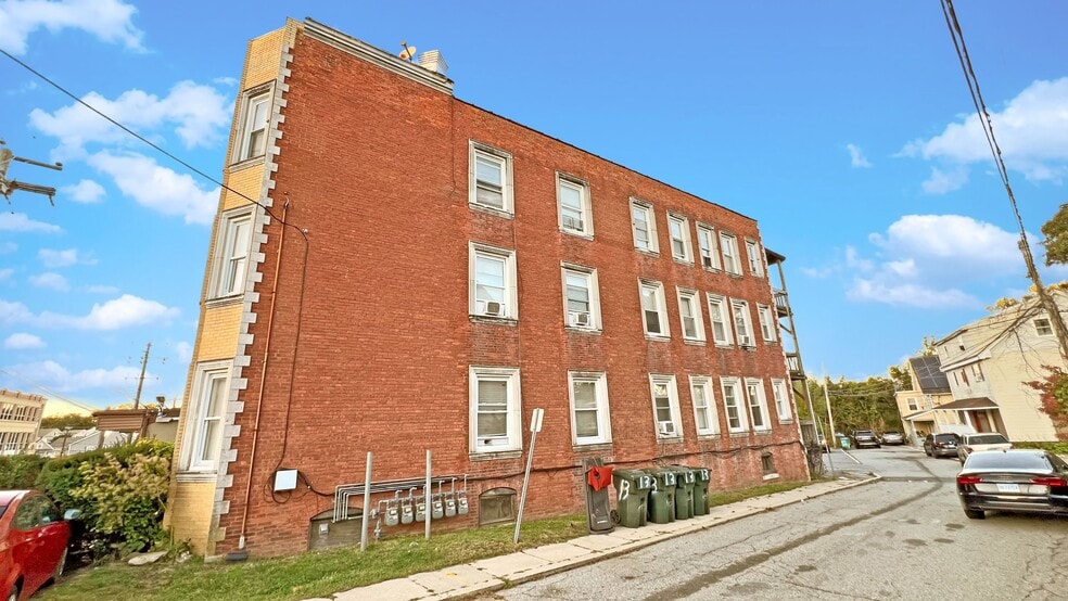 30 Montauk Ave, New London, CT for sale - Building Photo - Image 2 of 10