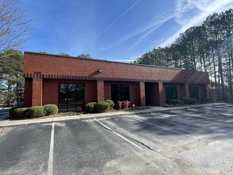 2230 Centre Park Ct, Stone Mountain, GA 30087 | LoopNet