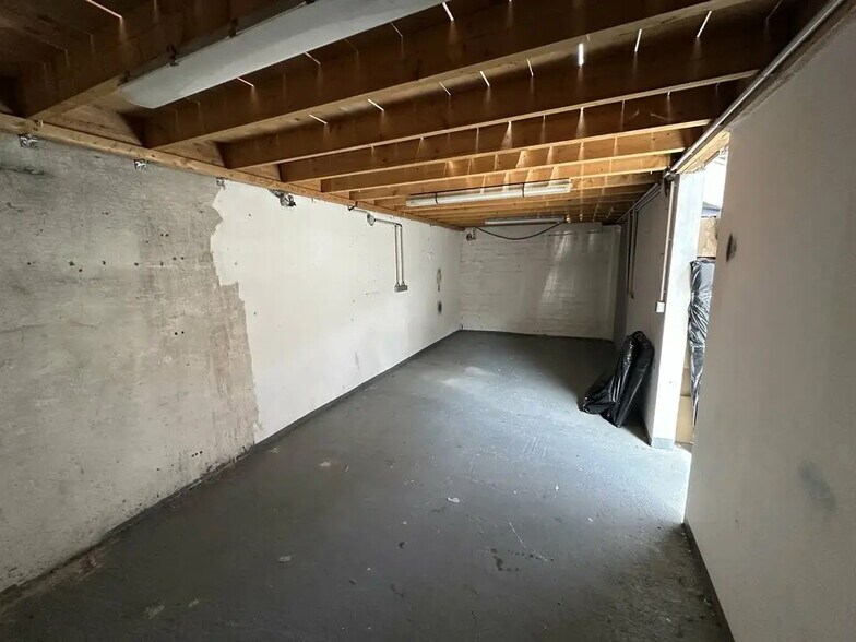 Flex in Saint-Maur-des-Fossés for lease - Building Photo - Image 3 of 7