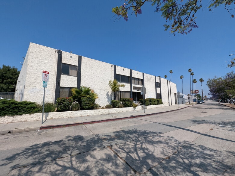 2829 N San Fernando Rd, Los Angeles, CA for lease - Building Photo - Image 1 of 10