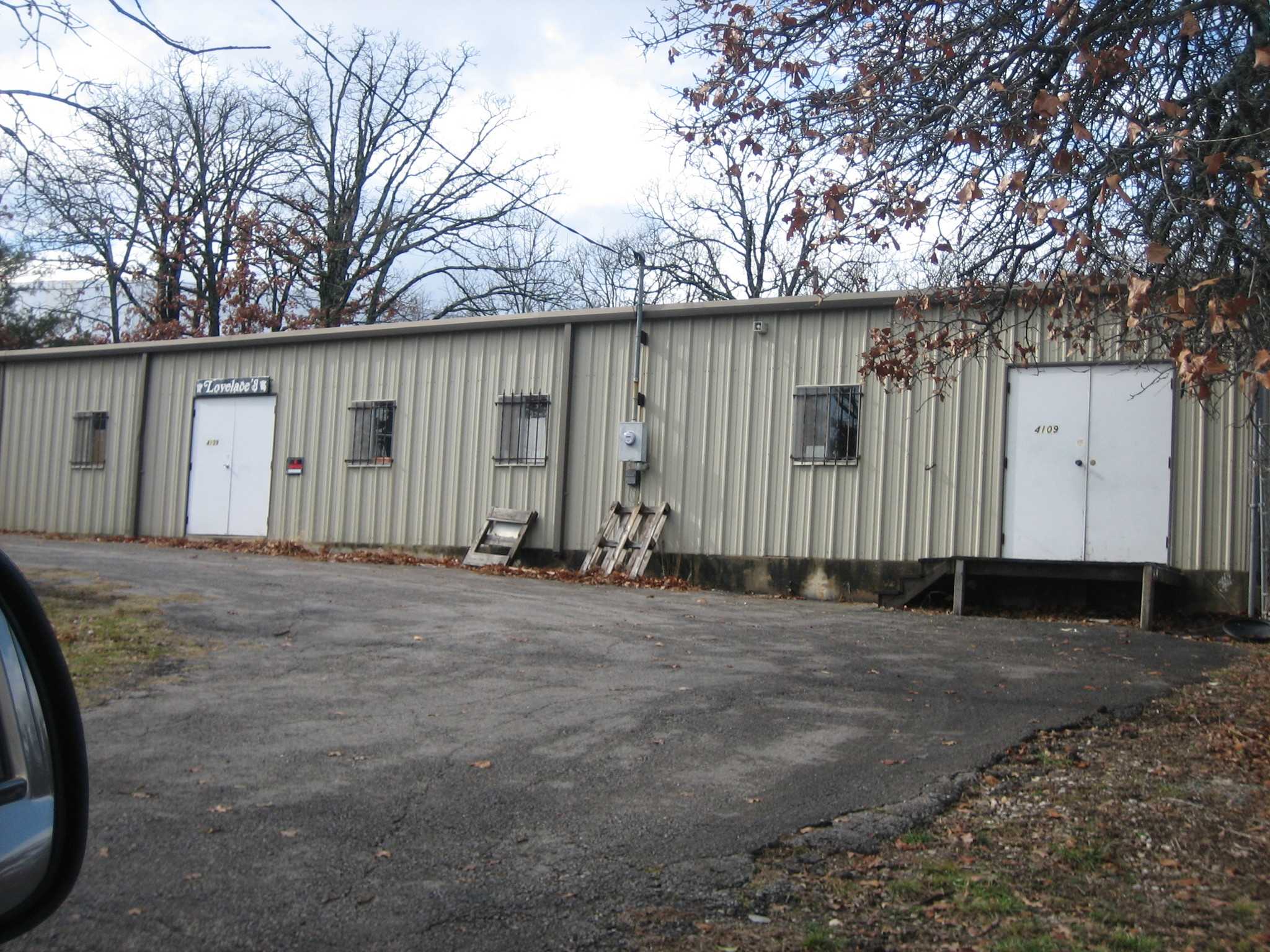 4109 N Parkdale Ln, Denison, TX for lease Building Photo- Image 1 of 11