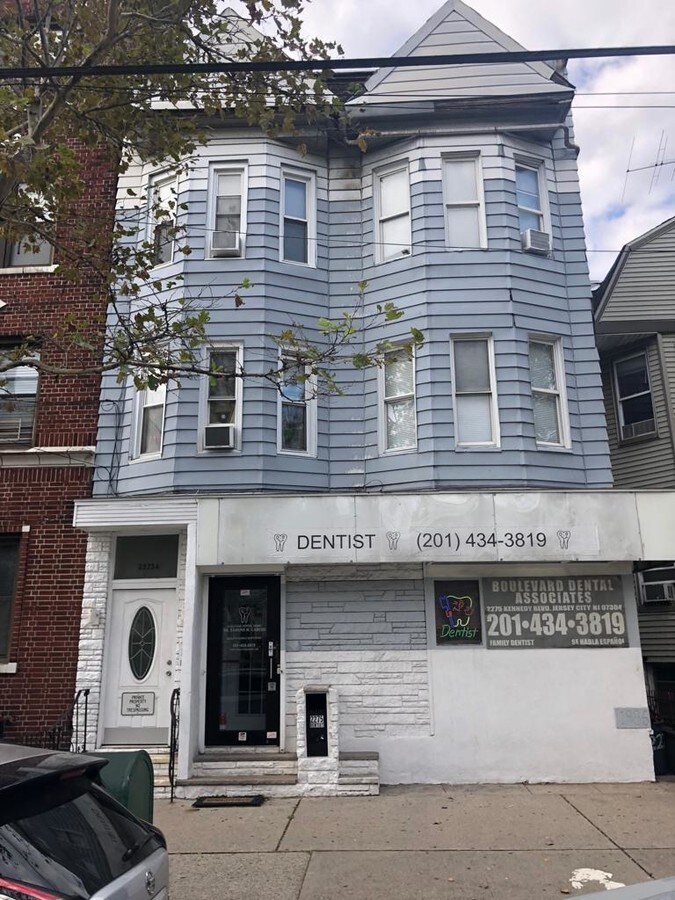 2275 John F Kennedy Blvd, Jersey City, NJ 07304