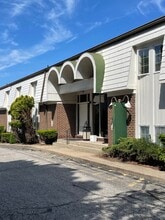 126 Prospect St, Pawtucket, RI for lease Interior Photo- Image 1 of 13