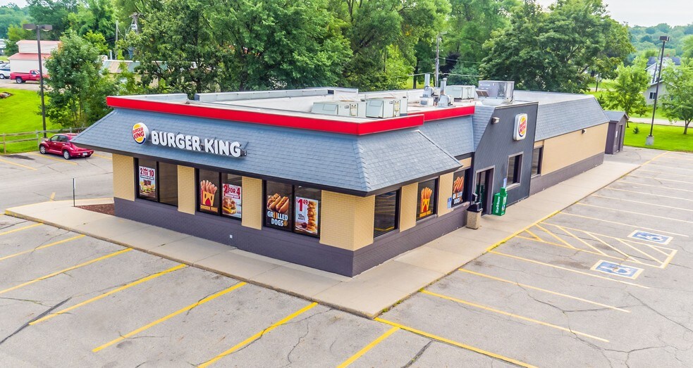 586 SW 1st St, Montevideo, MN for lease - Primary Photo - Image 1 of 16