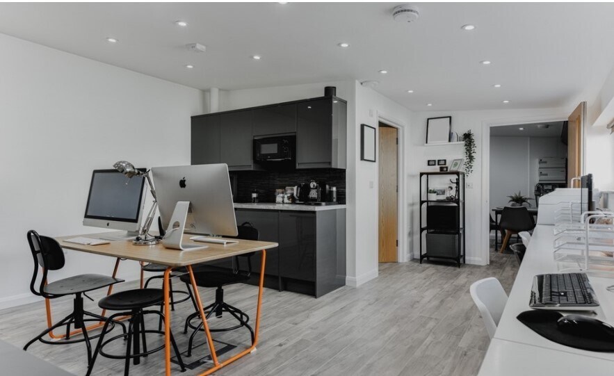 4C Upper Mulgrave Rd, Sutton, SRY SM2 7AZ