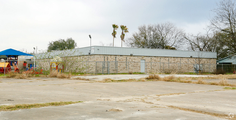 11910 Walters Rd, Houston, TX for sale - Primary Photo - Image 1 of 8