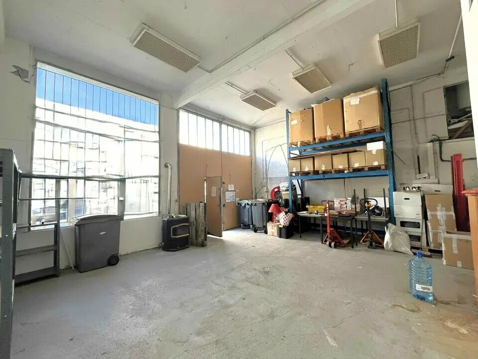 Industrial in Saint-Laurent-du-Var for lease Interior Photo- Image 1 of 6