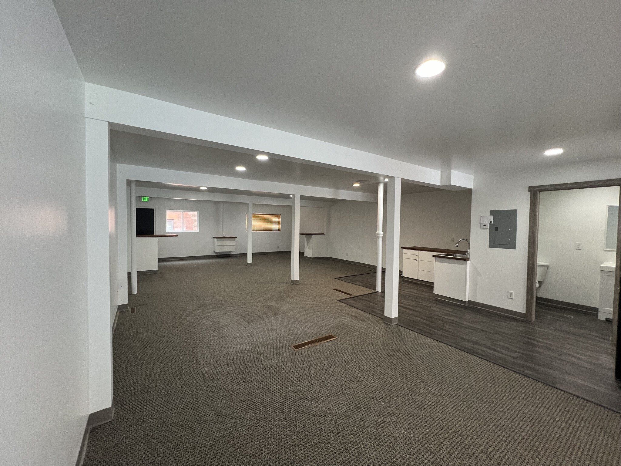 34 S 500 E, Salt Lake City, UT for lease Interior Photo- Image 1 of 14