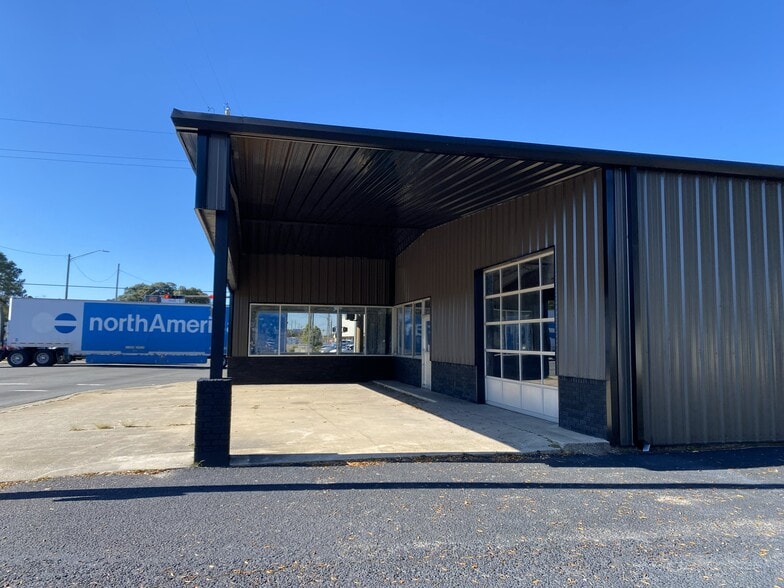 2812 W Cervantes St, Pensacola, FL for lease - Building Photo - Image 3 of 9