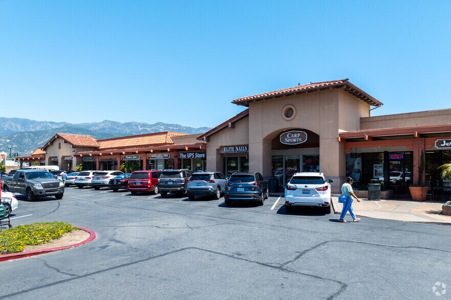 1048-1108 Casitas Pass Rd, Carpinteria, CA for lease - Primary Photo - Image 1 of 5