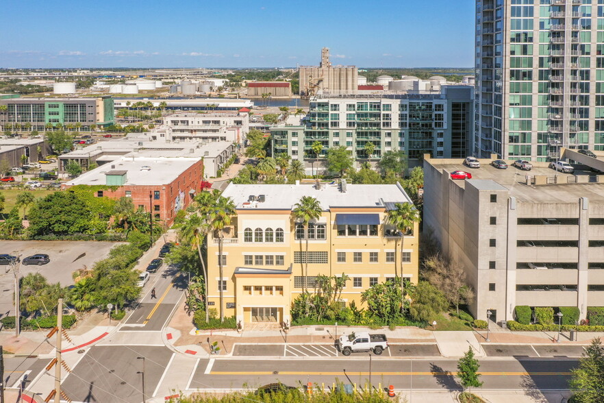 Three Condos and Parking Lot For Sale portfolio of 3 properties for sale on LoopNet.com - Aerial - Image 2 of 40