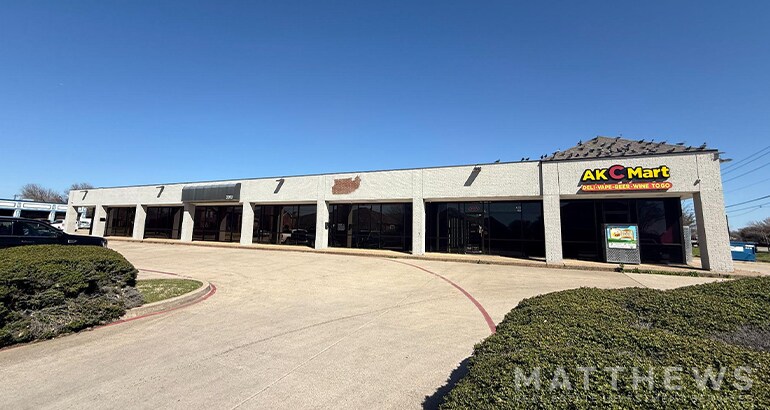 2202 Heads Ln, Carrollton, TX for lease - Building Photo - Image 1 of 4