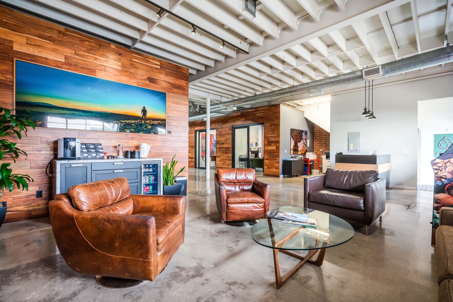 11162 La Grange Ave, West Los Angeles, CA for sale - Interior Photo - Image 2 of 14