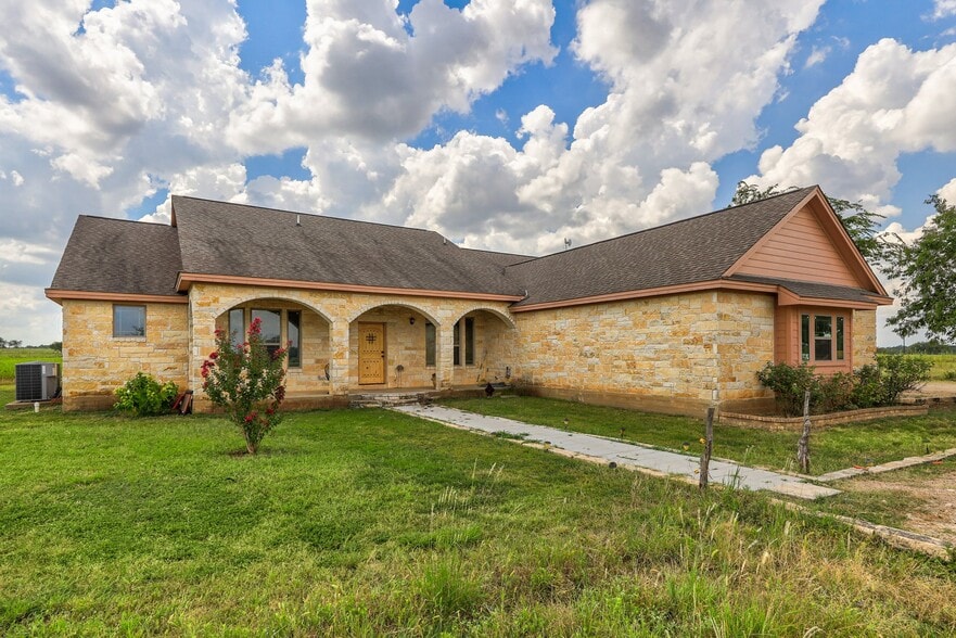 5673 Solana Ranch Rd, Salado, TX for sale - Primary Photo - Image 1 of 1