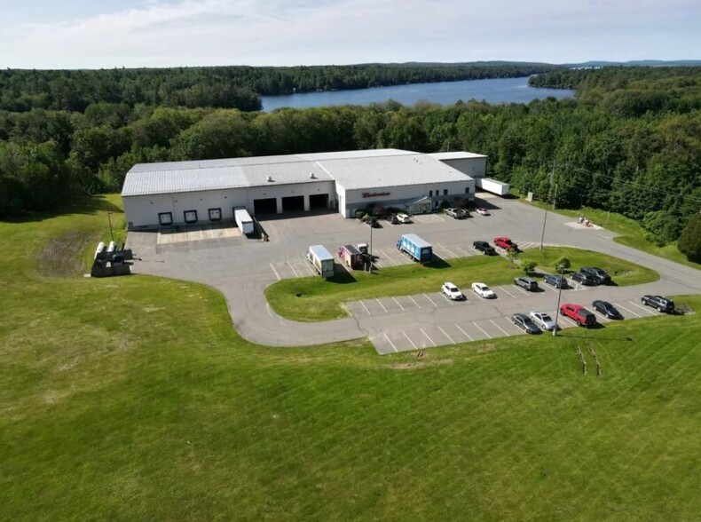 534 Belgrade Rd, Oakland, ME for lease - Primary Photo - Image 1 of 1