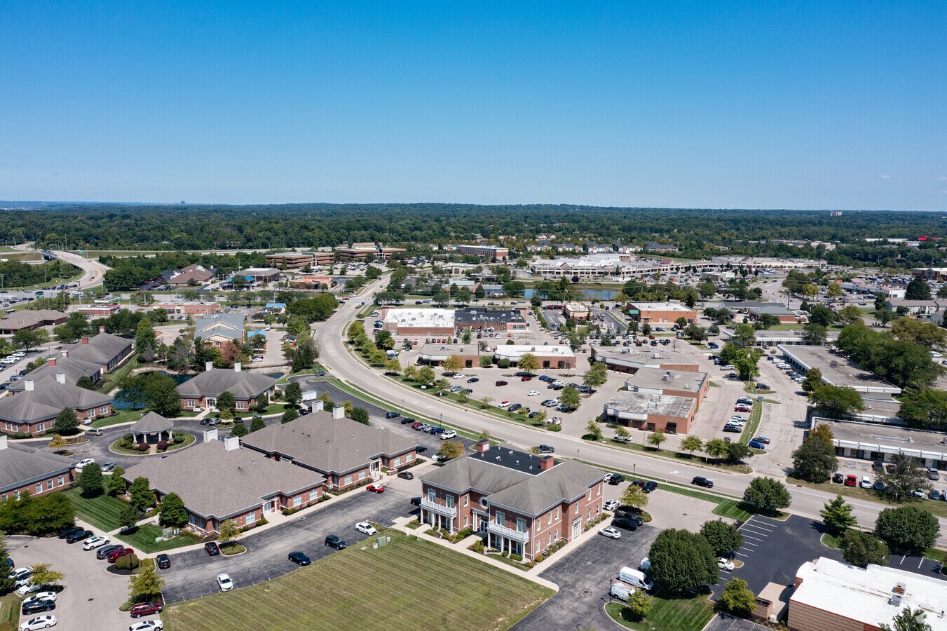 8075 Washington Village Dr, Dayton, OH 45458