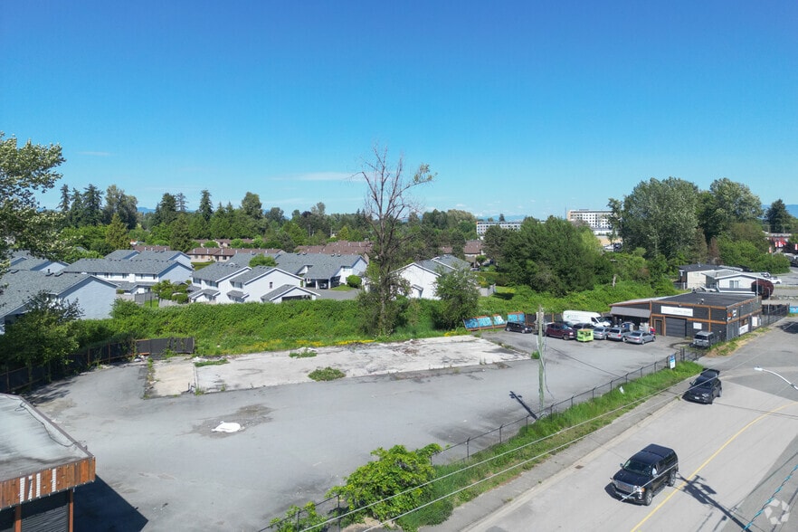 26899 & 26963 Old Yale Road portfolio of 2 properties for sale on LoopNet.com - Primary Photo - Image 2 of 2