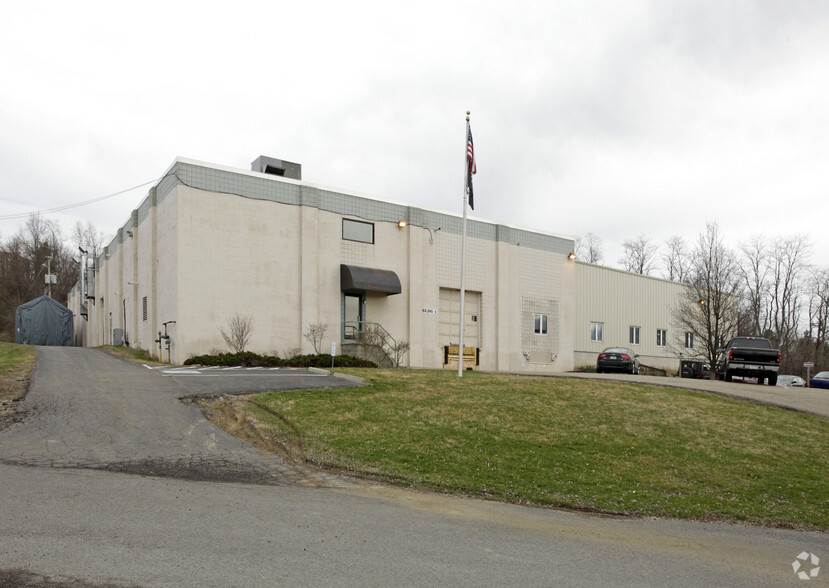 1020 Mckee Rd, Oakdale, PA for sale - Primary Photo - Image 1 of 1