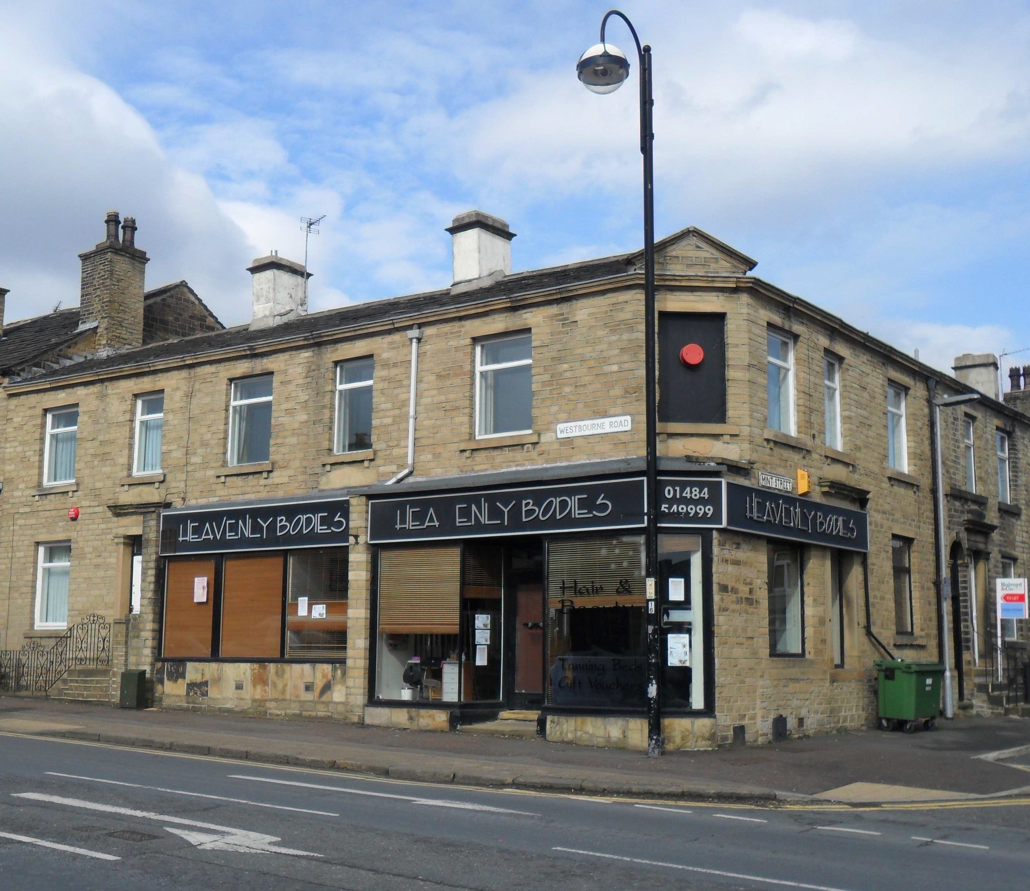 122-124 Westbourne Rd, Huddersfield for sale Primary Photo- Image 1 of 1