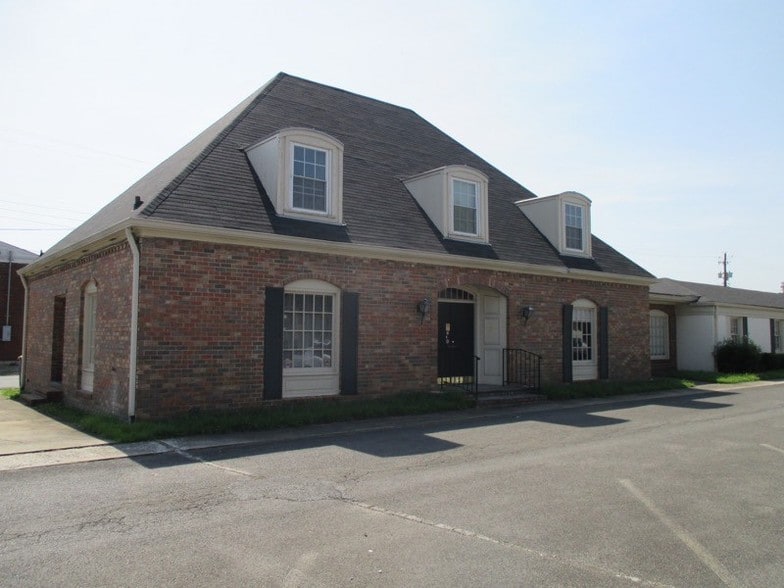 3 Professional Ct SW, Rome, GA 30165