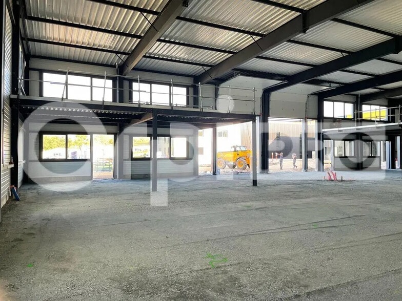 Flex in Trévoux for lease - Construction Photo - Image 3 of 3