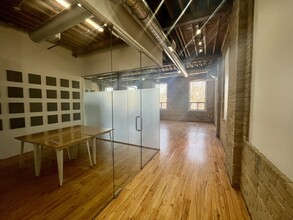 26 Soho St, Toronto, ON for lease Interior Photo- Image 1 of 4