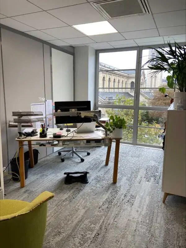 92 Boulevard Du Montparnasse, Paris for lease Interior Photo- Image 1 of 6