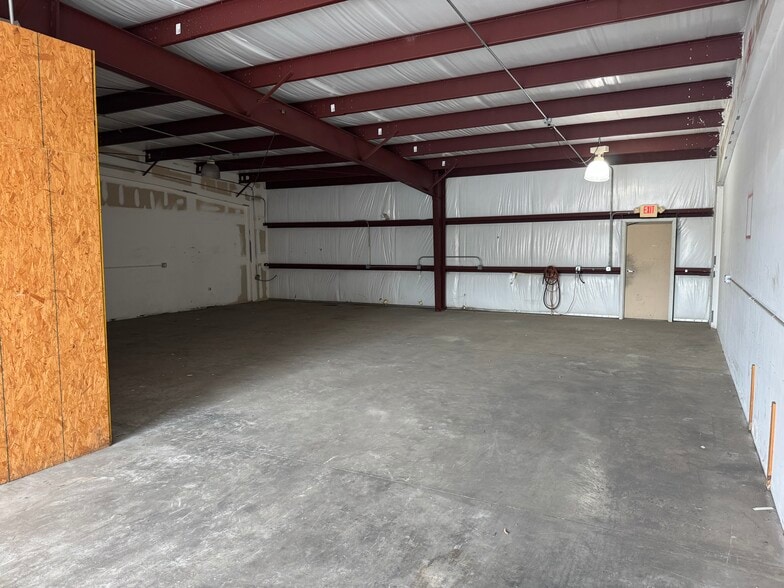 3315 SW 13th St, Ocala, FL for lease - Building Photo - Image 3 of 7