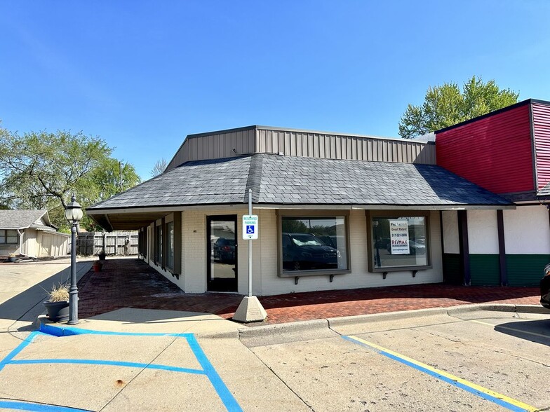 631-651 E Saginaw Hwy, Grand Ledge, MI 48837 - Retail for Lease | LoopNet