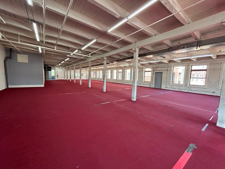 3735 W Belmont Ave, Chicago, IL for lease - Building Photo - Image 2 of 21