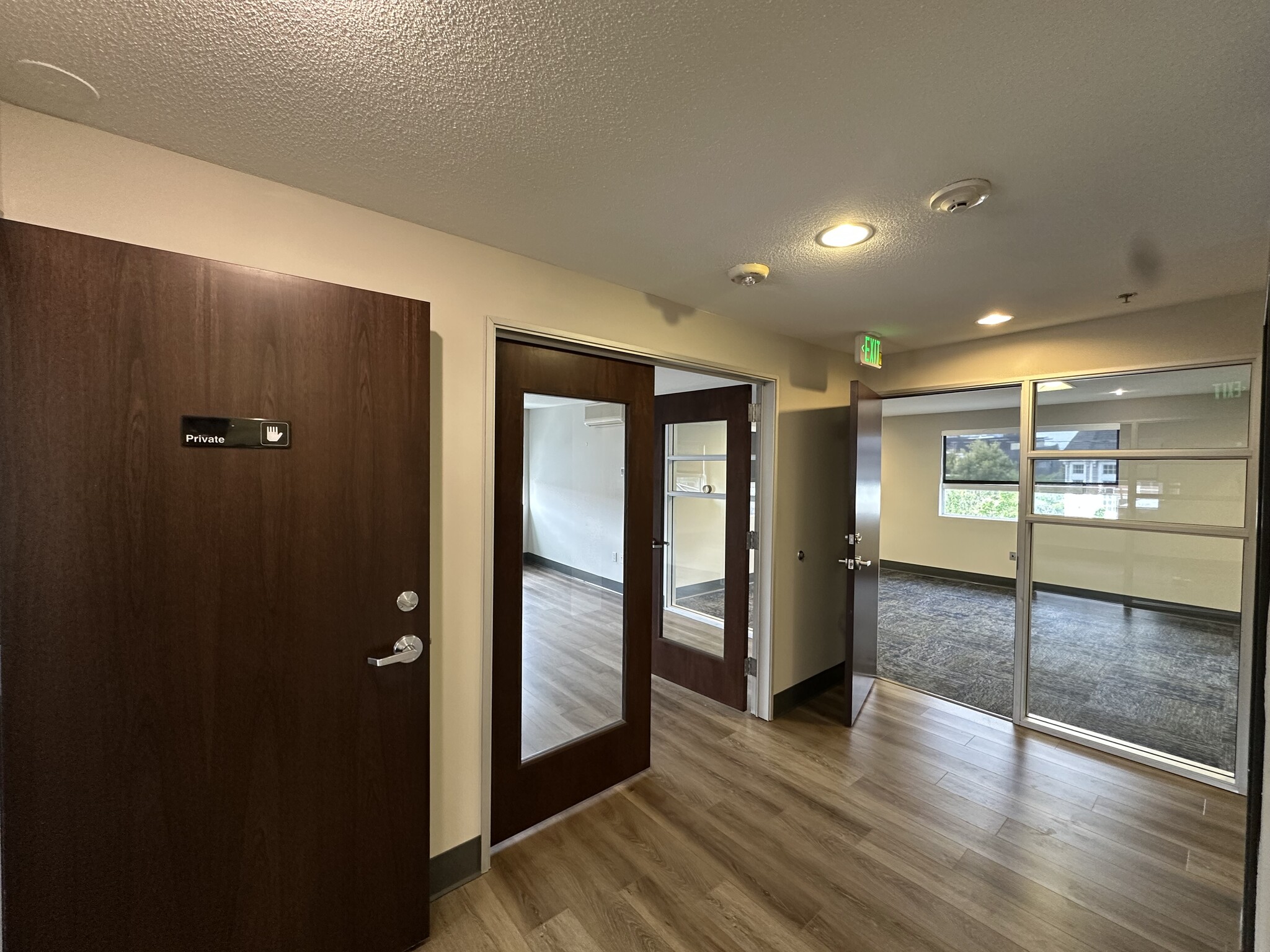 275 Hill St, Reno, NV for lease Interior Photo- Image 1 of 19