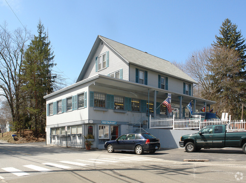 107 Main St, Ivoryton, CT for sale - Primary Photo - Image 1 of 35