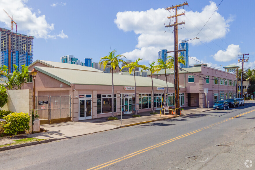 735-745 Keeaumoku St, Honolulu, HI for lease - Building Photo - Image 2 of 22