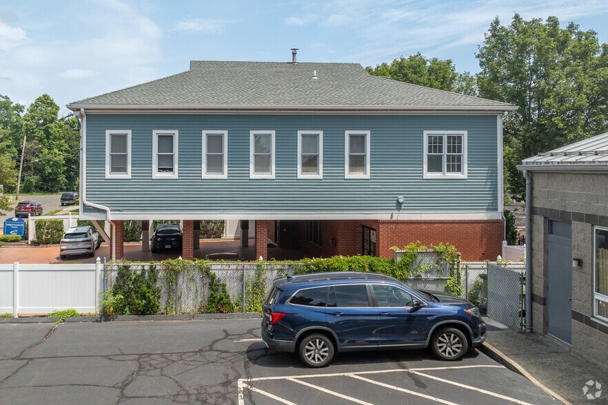 411 Meadow St, Fairfield, CT for lease - Building Photo - Image 2 of 7