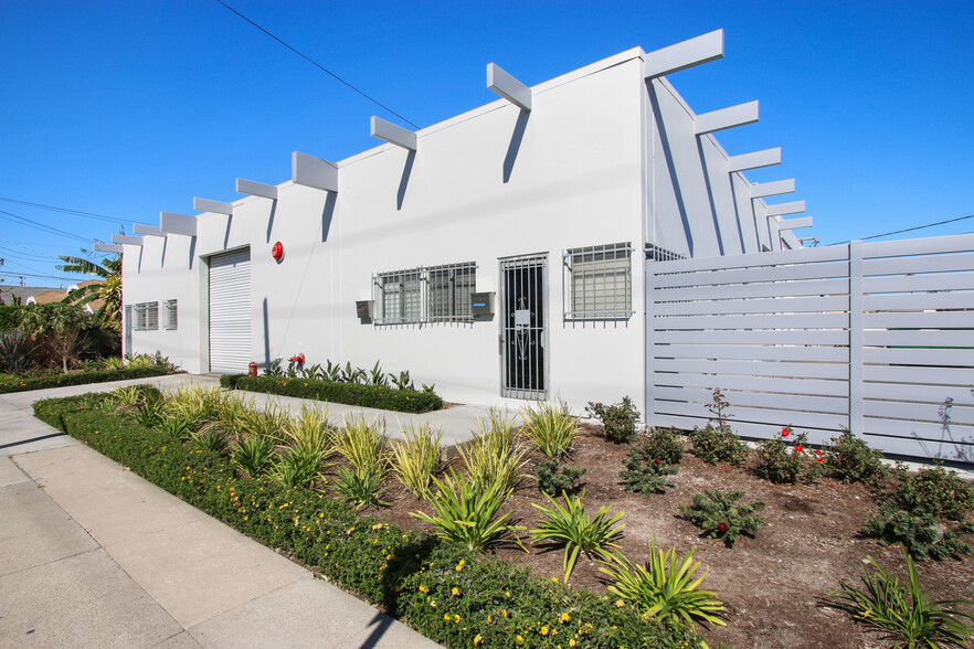 915 E Washington Ave, Santa Ana, CA for lease - Building Photo - Image 3 of 10