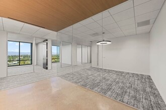 620 Newport Center Dr, Newport Beach, CA for lease Interior Photo- Image 1 of 8