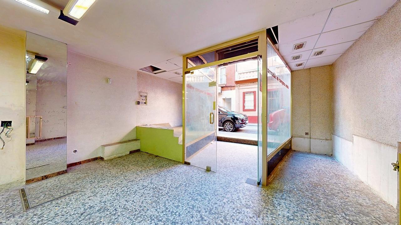 Santa Coloma de Gramenet, BAR 08922 - - - Interior Photo - Image 1 of 18