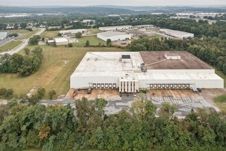 380 Willow Springs Ln, York, PA for lease Aerial- Image 1 of 14