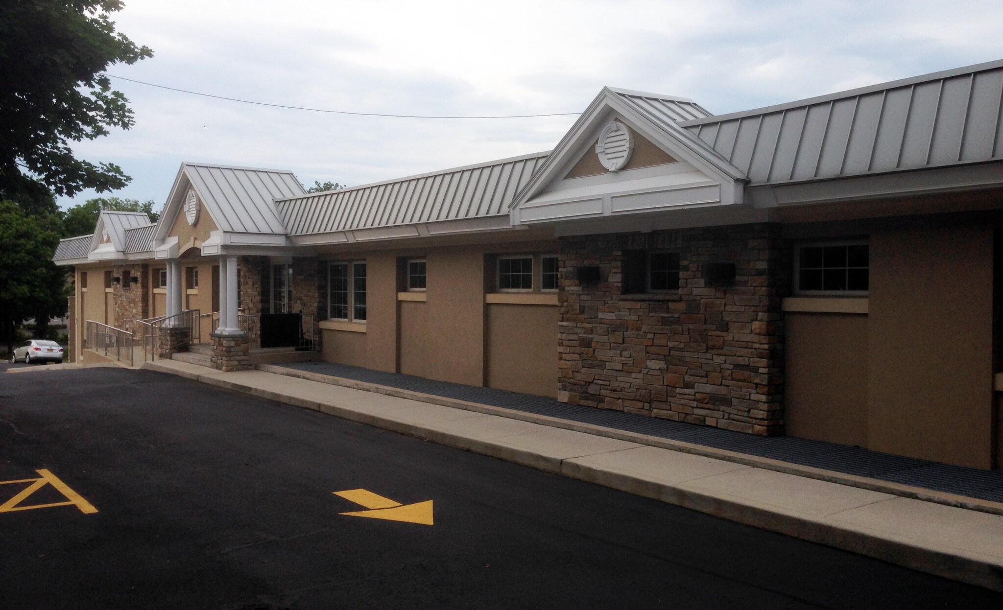 251 Oakland Ave, Port Jefferson, NY 11777 Station Medical Center