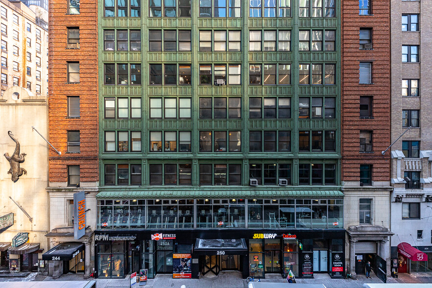 244-250 W 54th St, New York, NY for lease - Primary Photo - Image 1 of 37