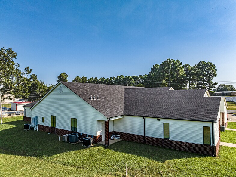 1821 E Main St, Mountain View, AR for sale - Building Photo - Image 3 of 12