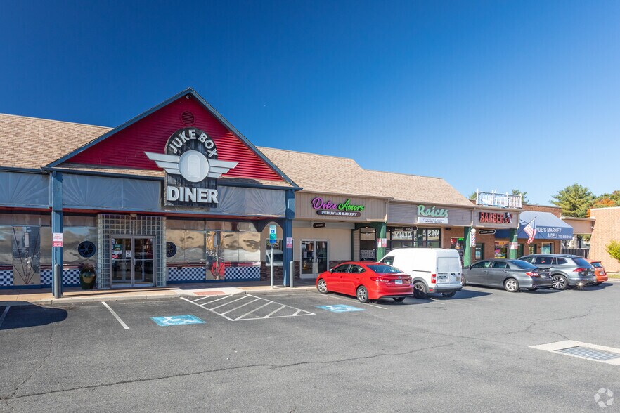 8653-8695 Sudley Rd, Manassas, VA for lease - Building Photo - Image 3 of 7