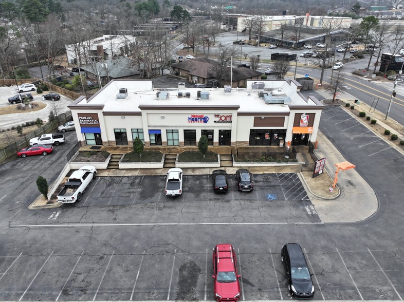 10121 N Rodney Parham Rd, Little Rock, AR for lease - Building Photo - Image 1 of 7