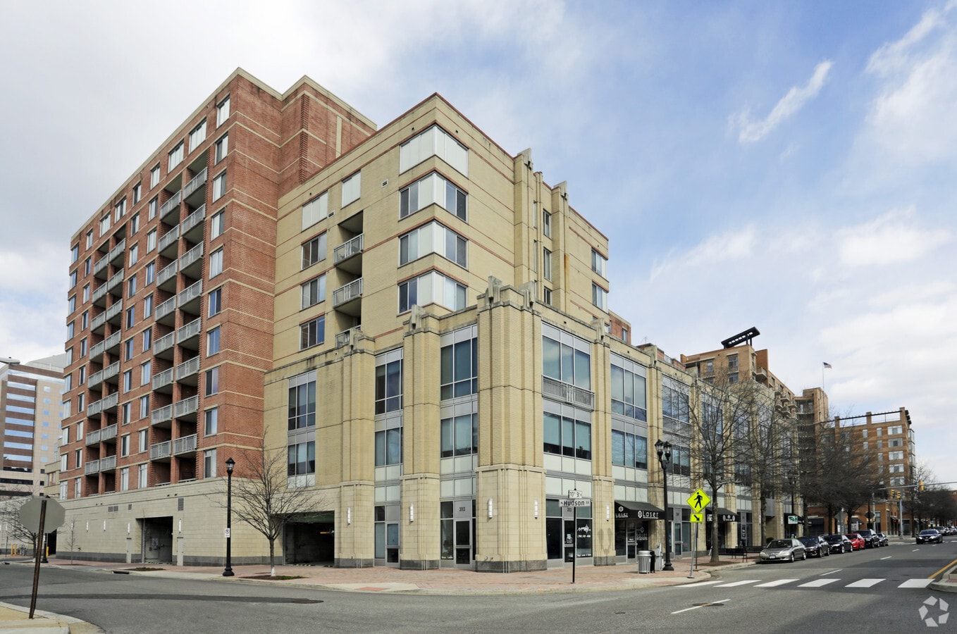 31013113 10th St N, Arlington, VA 22201