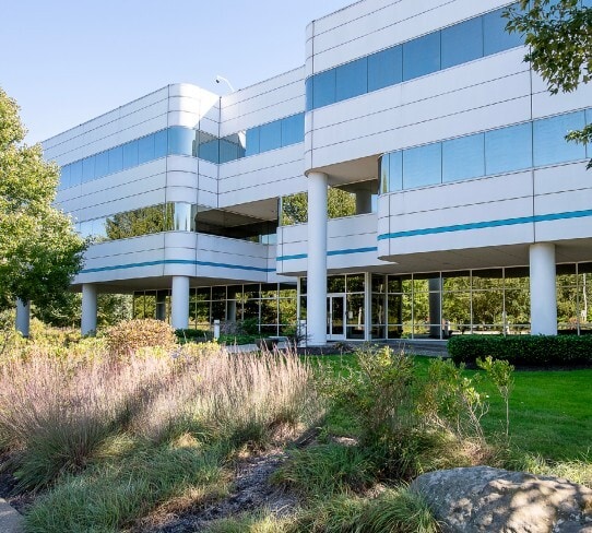 31500 Solon Rd, Solon, OH for lease - Building Photo - Image 2 of 13