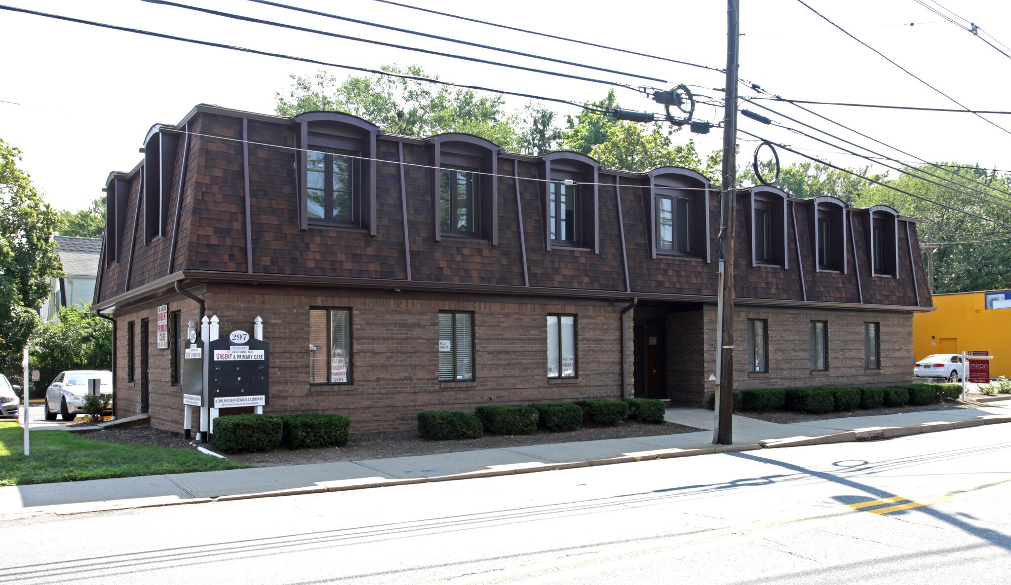 297 S Washington Ave, Bergenfield, NJ for sale Primary Photo- Image 1 of 1