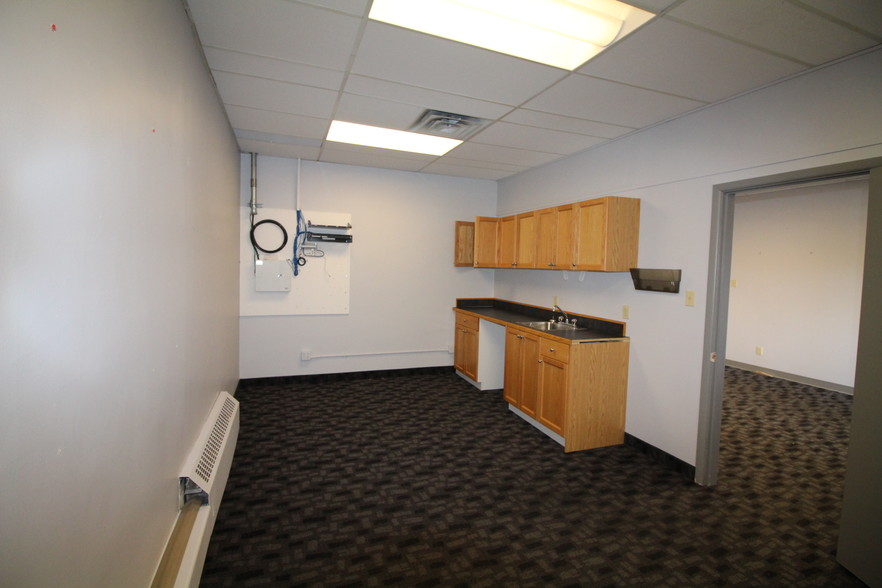 515 7 St S, Lethbridge, AB for lease - Other - Image 3 of 5