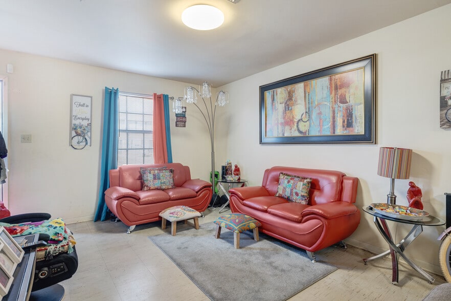 1500 Norman Bauer Dr, Franklin, LA for sale - Building Photo - Image 3 of 7