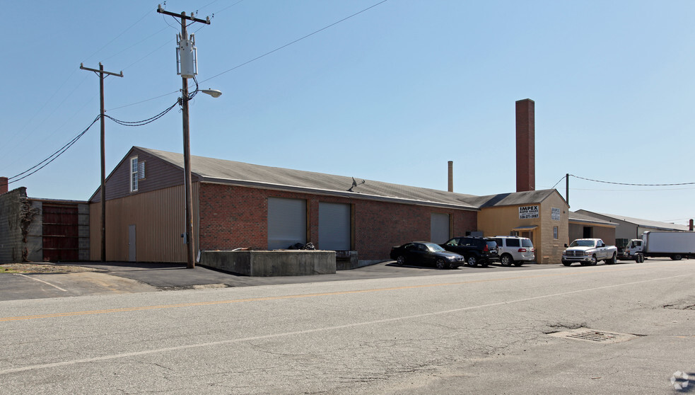 844 N Raleigh St, Greensboro, NC for lease - Building Photo - Image 3 of 16